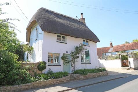 Chilton Road, Long Crendon 2 bed detached house for sale