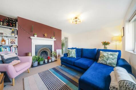 Roupell Road, Tulse Hill, SW2 2 bed flat for sale