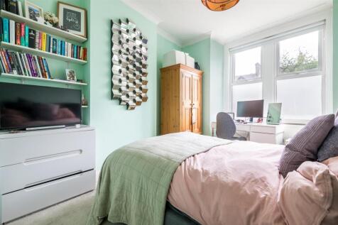 Durban Road, West Norwood, SE27 2 bed maisonette for sale