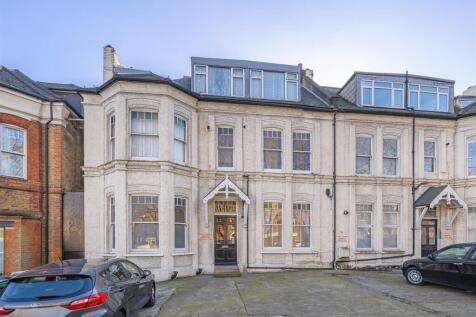 Christchurch Road, Tulse Hill, SW2 1 bed flat for sale