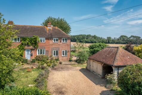 Hucksholt Farm Cottages, Compton... 4 bed semi