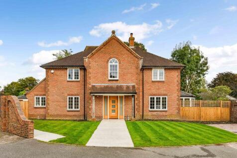 6 bedroom detached house for sale