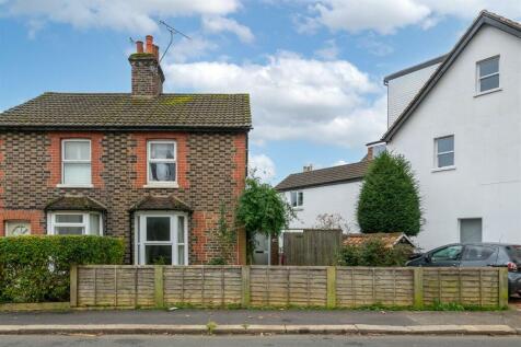 2 bedroom semi-detached house for sale