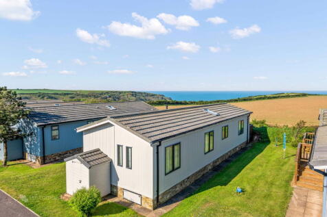 2 bedroom lodge for sale