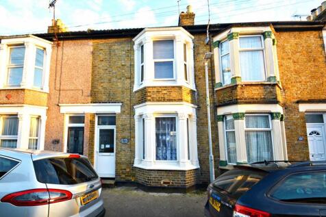 Invicta Road, Sheerness 3 bed terraced house for sale