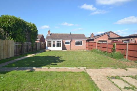2 bedroom detached bungalow for sale