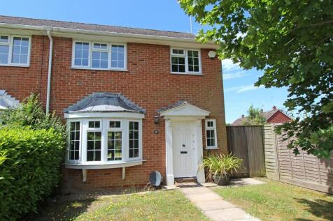 Lyndhurst Road, Brockenhurst... 3 bed end of terrace house for sale