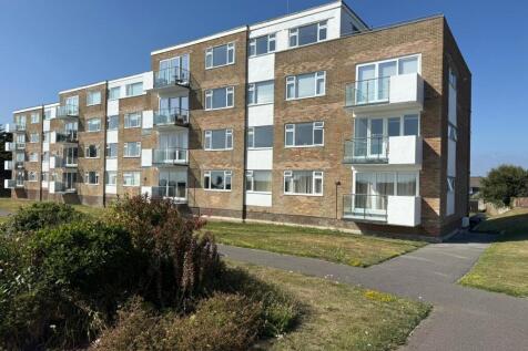 Whitby Road, Milford on Sea... 3 bed apartment for sale