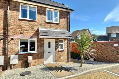 Bradley Road, Milford on Sea... 3 bed end of terrace house for sale