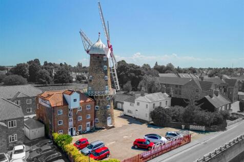 Maud Foster Mill, Willoughby Road 3 bed character property for sale