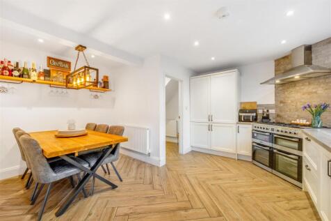 Abbey Road, Swineshead, Boston 4 bed detached house for sale
