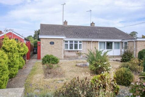 2 bedroom semi-detached bungalow for sale