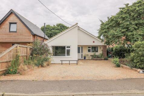 3 bedroom detached bungalow for sale