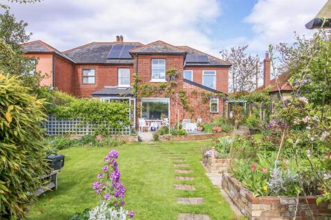 4 bedroom semi-detached house for sale