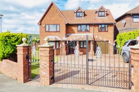 Nant Celyn, Tredegar NP22 6 bed detached house for sale