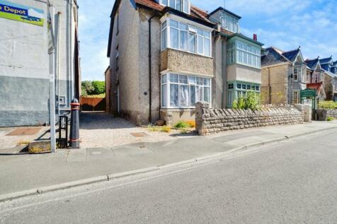 5 bedroom semi-detached house for sale