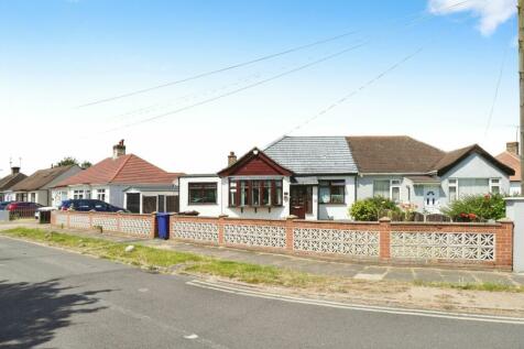 3 bedroom semi-detached bungalow for sale