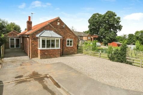 3 bedroom detached bungalow for sale