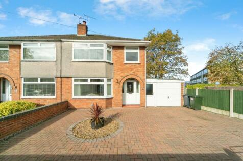 3 bedroom semi-detached house for sale