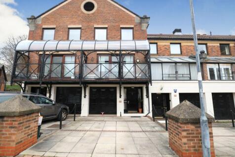 Postern Close, York YO23 3 bed townhouse for sale