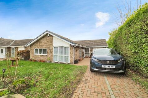 Stirling Close, Gainsborough DN21 3 bed detached bungalow for sale