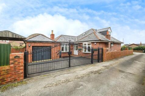 3 bedroom detached bungalow for sale