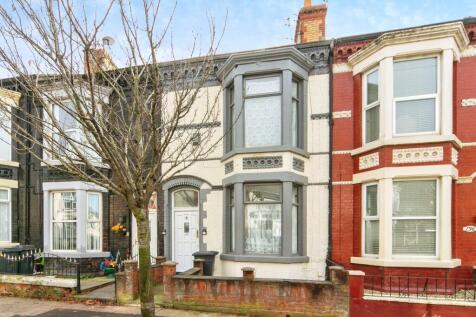 4 bedroom terraced house for sale