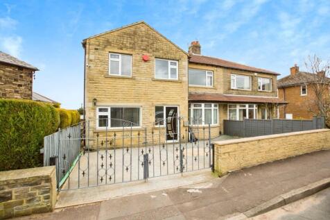 5 bedroom semi-detached house for sale