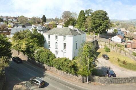 11 bedroom detached house for sale