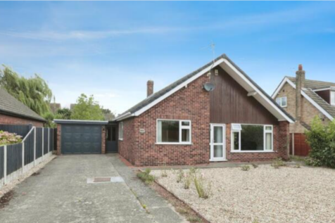 3 bedroom detached bungalow for sale