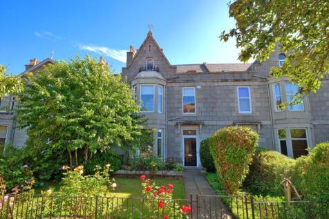 4 bedroom apartment for sale