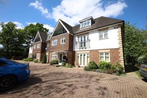Gales Drive, Crawley RH10 2 bed apartment for sale