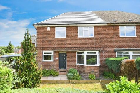 4 bedroom semi-detached house for sale