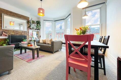 Bathurst Gardens, Kensal Rise... 3 bed flat for sale