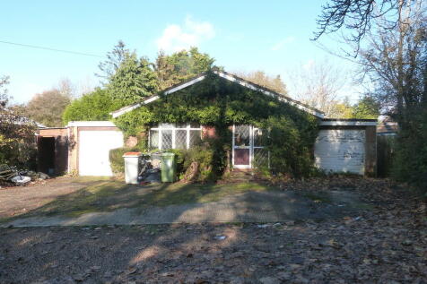 Main Street, Pershore WR10 4 bed detached bungalow for sale