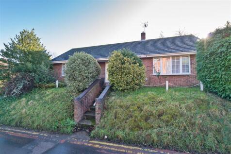 2 bedroom detached bungalow for sale