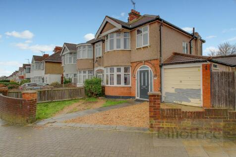 Windsor Close, Harrow HA2 3 bed end of terrace house for sale