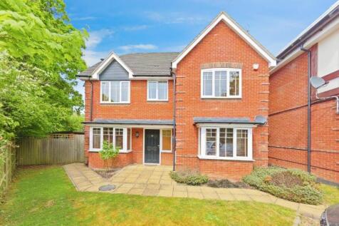 Plough Lane, Wokingham 4 bed detached house for sale