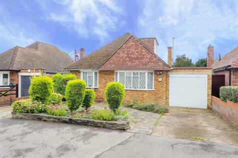 4 bedroom detached bungalow for sale