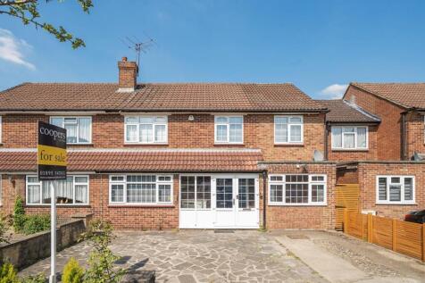 4 bedroom semi-detached house for sale