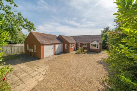 Low Lane, Holbeach, Spalding... 3 bed detached bungalow for sale