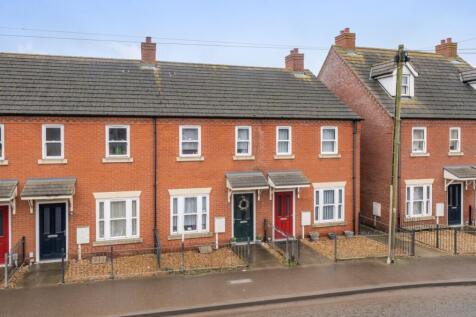 Station Street, Holbeach, Spalding... 2 bed terraced house for sale