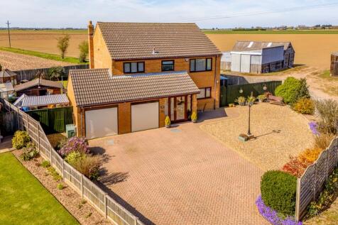 Wrights Lane, Sutton Bridge... 4 bed detached house for sale