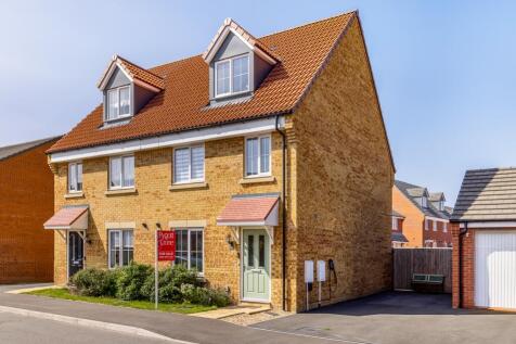 3 bedroom semi-detached house for sale