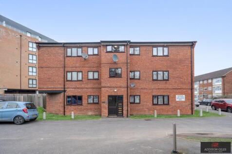 Kingsmead House, Thirkleby Close... 2 bed flat for sale