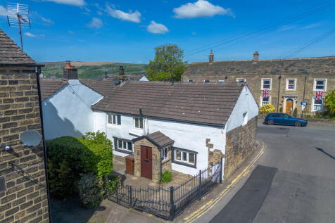 2 bedroom semi-detached house for sale