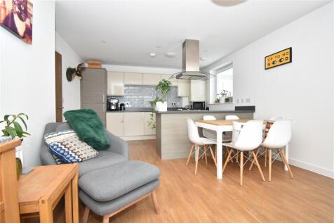 Watson Heights, Chelmsford, Essex, CM1 2 bed apartment for sale
