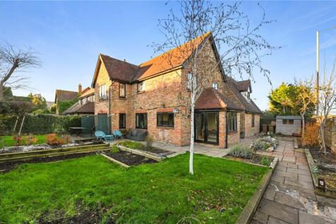 Ayletts, Broomfield, Chelmsford... 5 bed detached house for sale