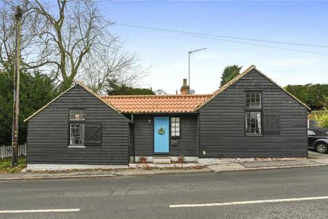 The Street, Little Waltham... 2 bed bungalow for sale