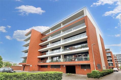 Kingman Way, Berkshire RG14 2 bed apartment for sale